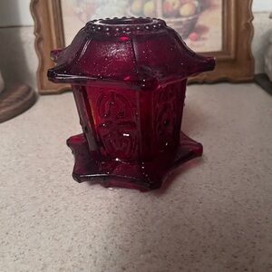 vintage L.E. Smith ruby red flash glass pagoda-style fairy lamp.